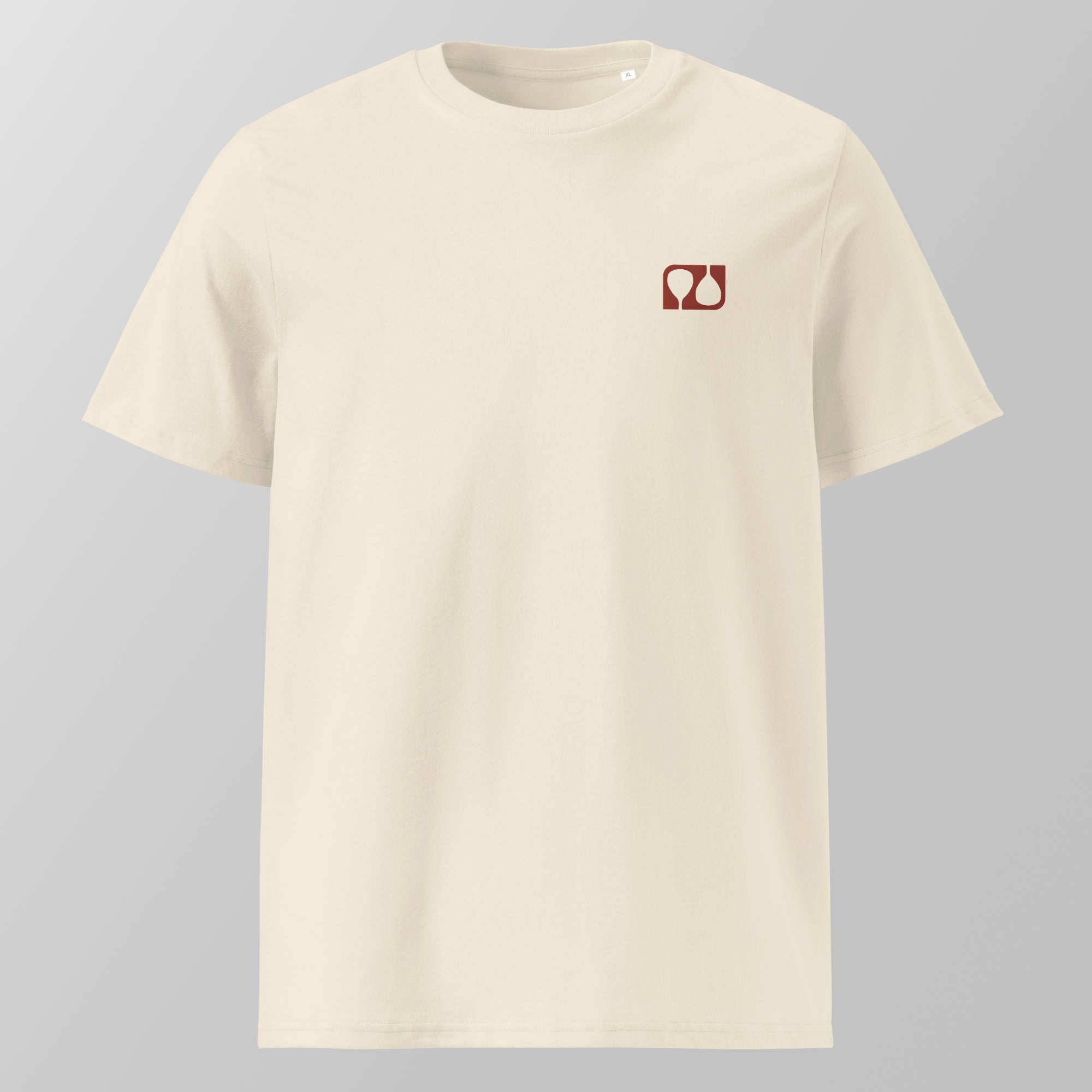 Front view of a cream relaxed fit oversized unisex padel t-shirt with a small red logo on the left chest.